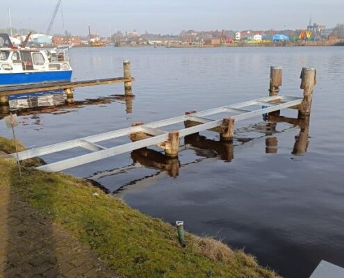 Unterkonstruktion f.Laufsteg Bootsanleger