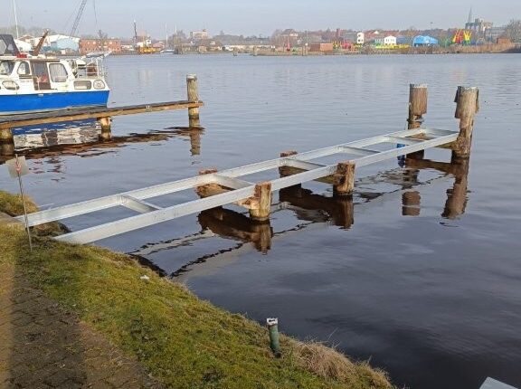 Unterkonstruktion f.Laufsteg Bootsanleger