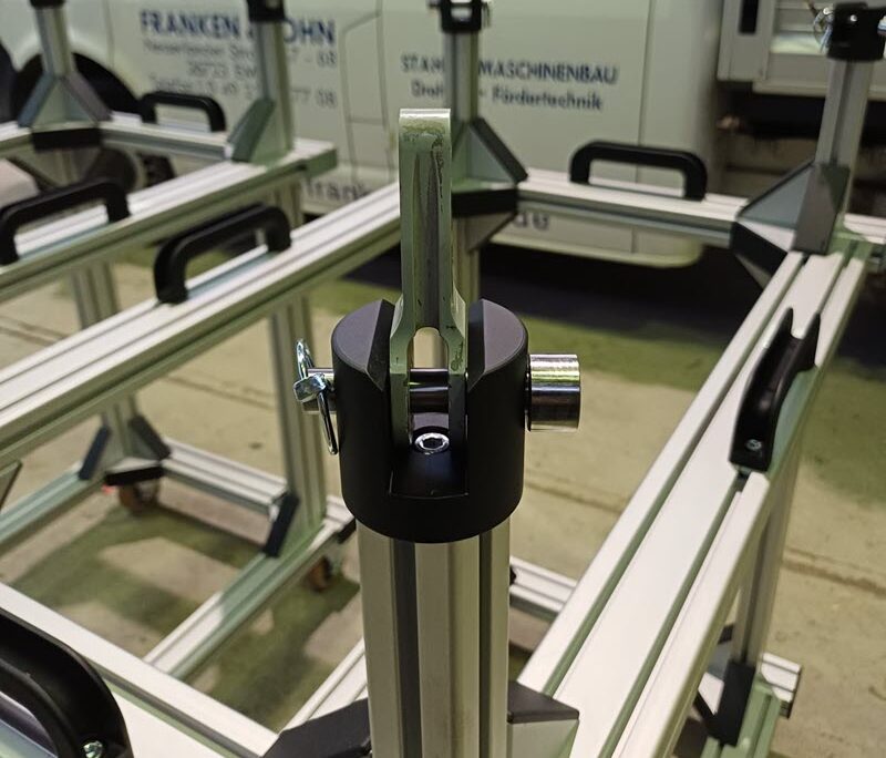 ALU Gestell Wartung Hubschraubermotoren 2